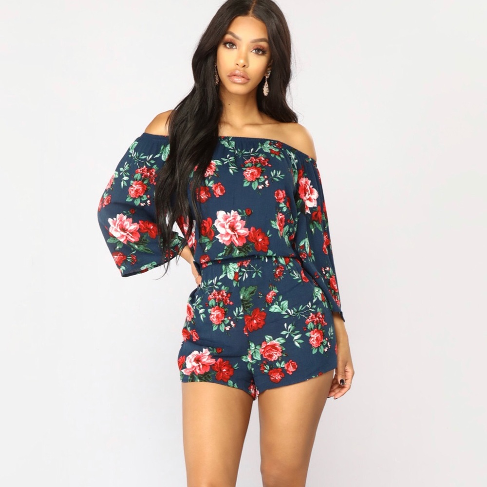💕 4 for $40 💕 Off the shoulder romper